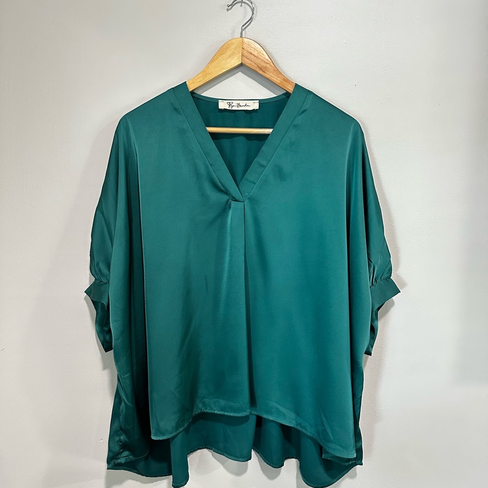 Boutique Silk Green Dolman Sleeve Blouse